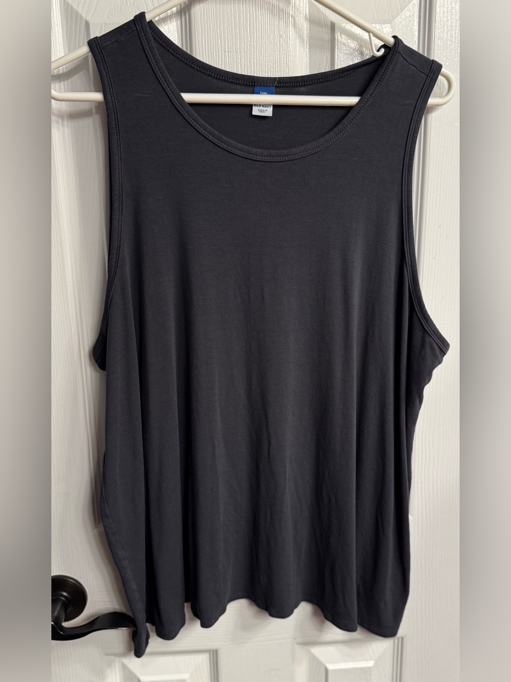 Old Navy dark grey luxe xxl Black Scoop Neck Tank Top
